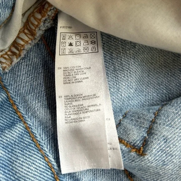 Forever 21 Distressed Denim Shorts - Picture 8 of 8